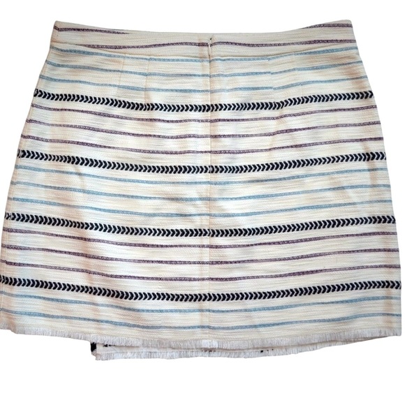 Loft Fringe Stripe Skirt Women’s Size 4 White Black Office Teacher Workwear - Picture 7 of 8